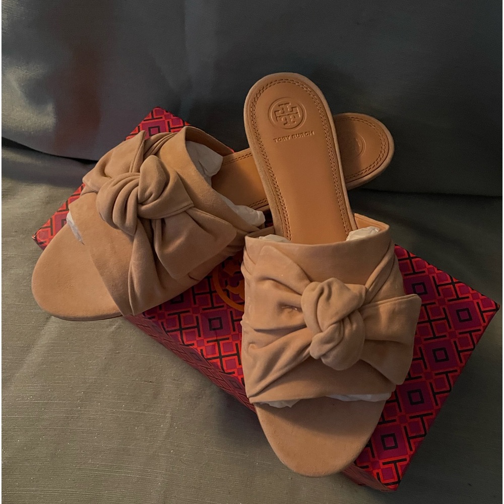 Brand new Kid Suede Slides